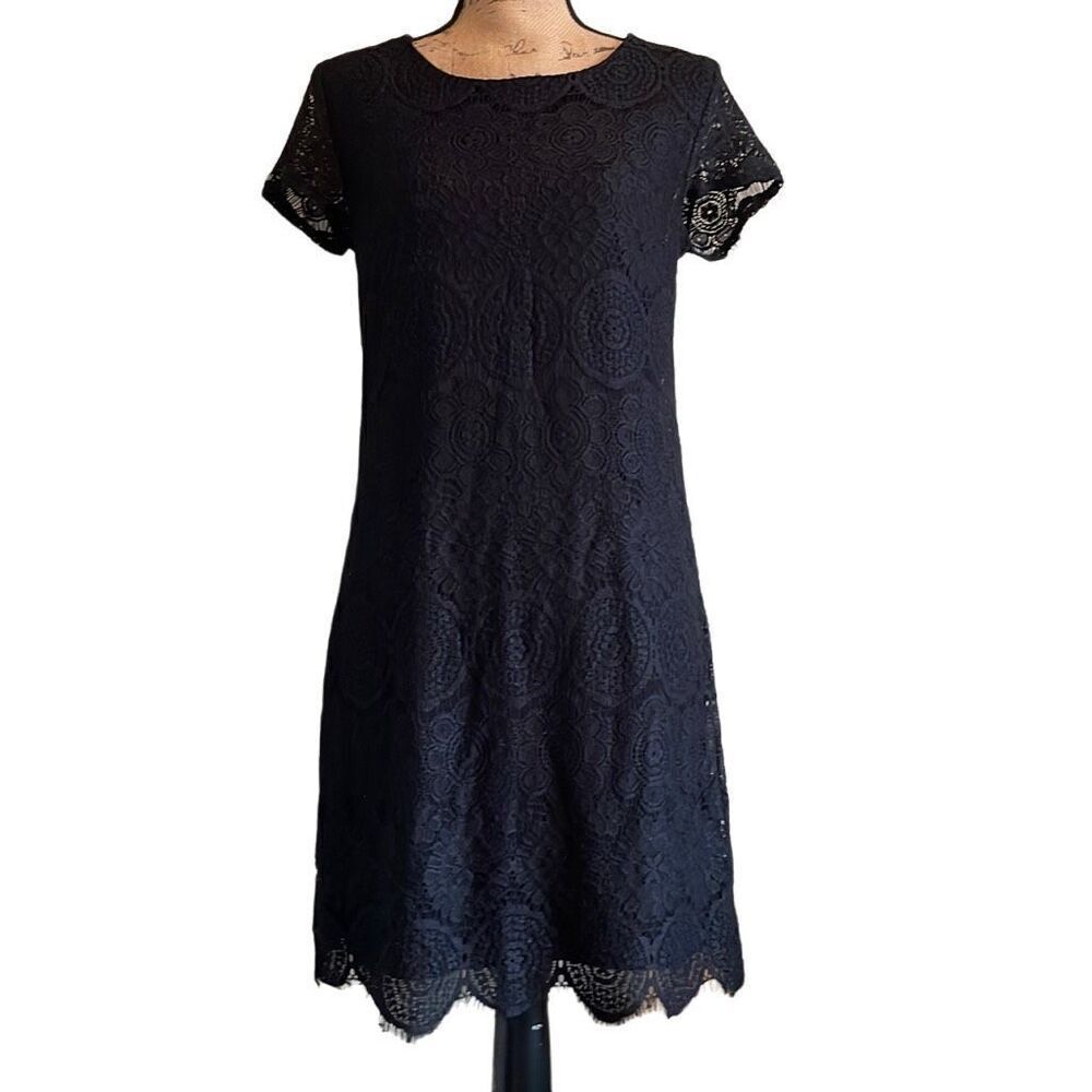 EUC Laundry by Shelli Segal Black Short Sleeve Lace A-Line Dress